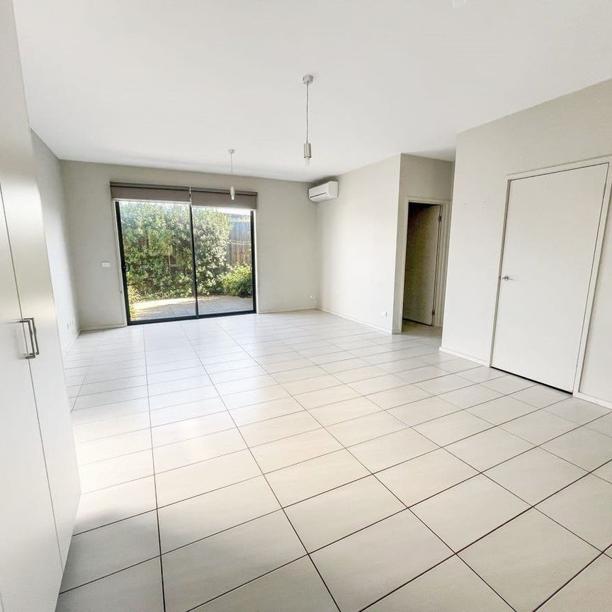 35 Park Avenue, West Footscray VIC 3012 - Photo 1