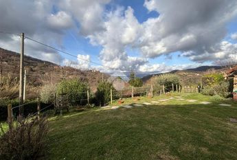 Porzione di bifamiliare in affitto