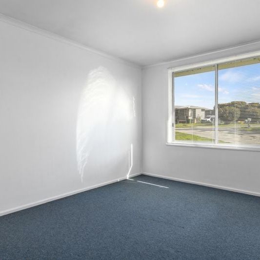 Spacious Home With River Views - Photo 1