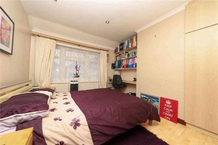 Cullington Close, Harrow - Photo 2