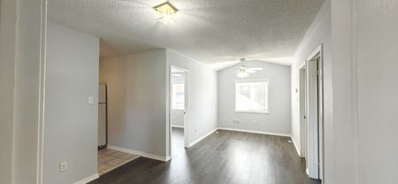 For Lease - 1 Pingel Road Unit# Coach, Markham, Ontario - Photo 2