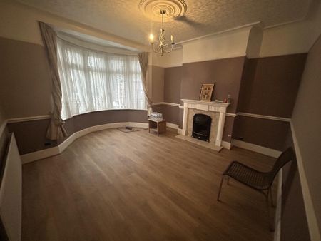 4 bedroom apartment to rent - Photo 2