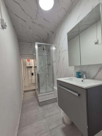 Kings Cross Road, Kings Cross, WC1X - Photo 4