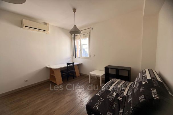 Location appartement studio 19 m² Toulon - Photo 1