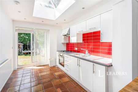 2 bedroom terraced house to rent - Photo 2