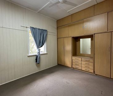 House Close to School and Walk to CBD - Photo 2