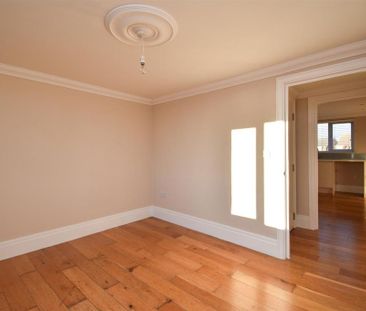 3 bedroom penthouse to rent - Photo 6