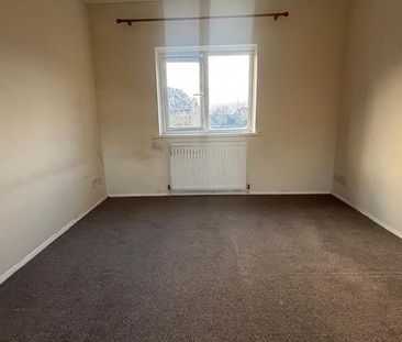 2 bedroom maisonette to rent - Photo 3