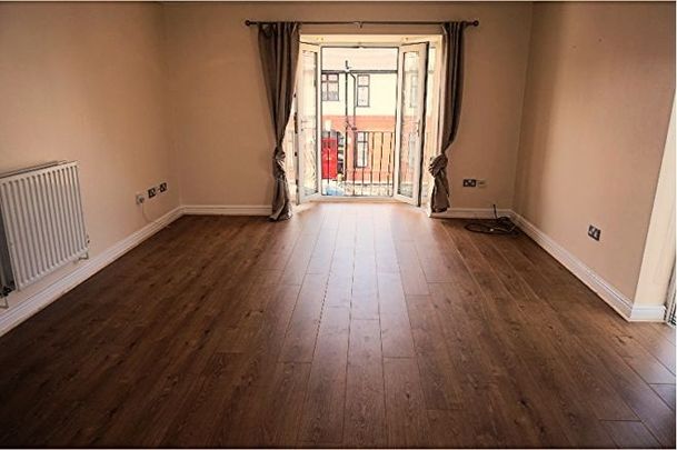 2 Bed Flat, Dovedale Road, L18 - Photo 1
