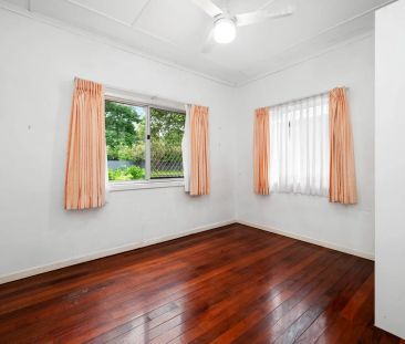 124 Ashby Street, Fairfield. - Photo 2