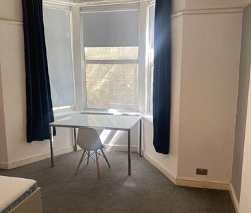 2 Bed Flat, Sommerville Road, BS7 - Photo 5