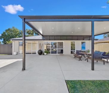 Freshly Renovated Family Home Close to Coodanup Foreshore - Photo 3