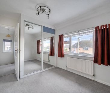 4 bedroom semi-detached house to rent - Photo 6