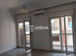 Studio/Γκαρσονιέρα για ενοικίαση - Συκιές - Photo 1