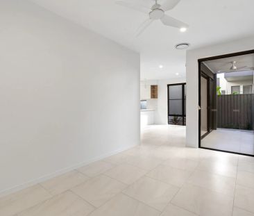 Modern 3 Bedroom Home in Central Coolum! - Photo 3