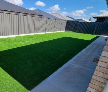 Newly Built 4–5 Bedroom Family Home with Study in Munno Para! Must ... - Photo 3