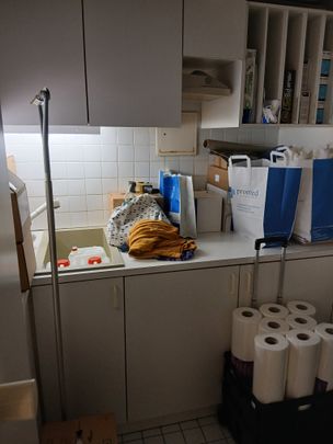 Wunderbares Lokal im Stadtzentrum von Bulle - Photo 1