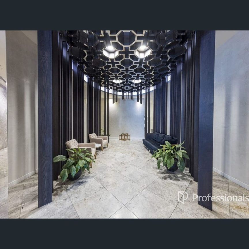 Stylish 2-Bedroom Unit in the Heart of South Yarra - Photo 1