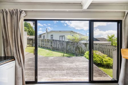 74a Glengarry Road, Glen Eden - Photo 5