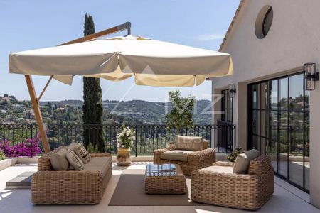 MOUGINS - Magnifique villa avec vue mer - Photo 4