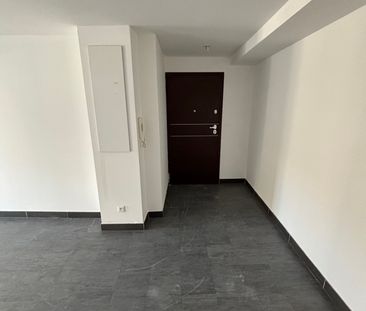 Location Appartement 2 pièces 57m² MARSEILLE 14ème - Photo 5