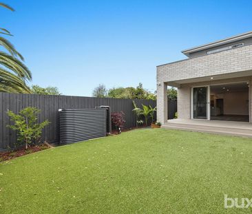 BRAND NEW LUXURIOUSLY APPOINTED 4BEDROOM HOME - Photo 5