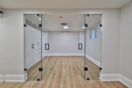 For Lease - 248 Garden Avenue Unit# Lower, Toronto, Ontario - Photo 2