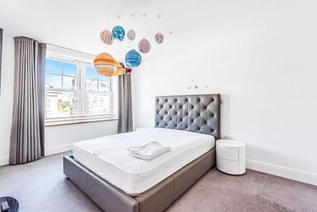 5 bedroom detached house to rent - Photo 3