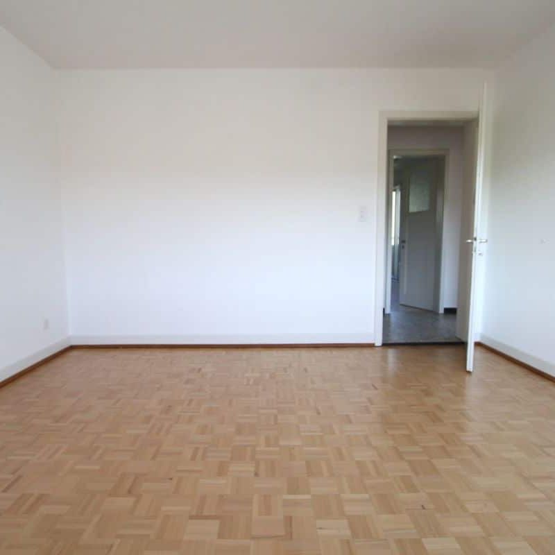 Appartement de 4 pièces situé proche des commerces - Photo 1