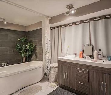 For Lease - 716 Savoy Crescent Unit# Room 1, Mississauga, Ontario - Photo 6