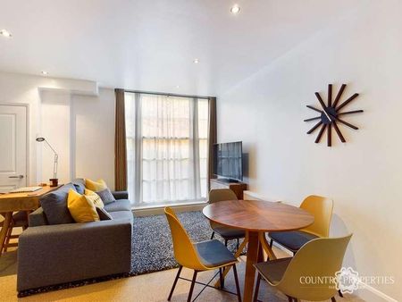 Bridge Road, Welwyn Garden City, AL8 - Photo 2