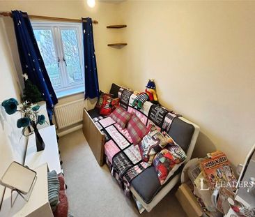 3 bedroom semi-detached house to rent - Photo 5