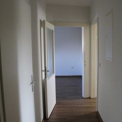 Hier macht wohnen Spaß: ideale 2,5-Zi.-Wohnung mit Ausblick - Photo 1