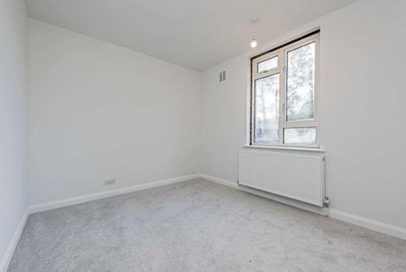 3 bedroom flat to rent - Photo 5