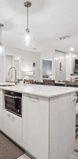 2 CH - 2 SDB - Bromont - $2,175 /mo - Photo 1