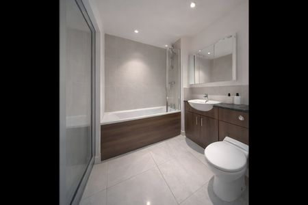 1 Bed Flat, Westgate House, TW8 - Photo 4