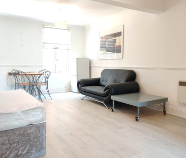 Leman Street Aldgate E1 - Photo 1