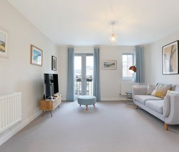 1 bedroom Flat To Let Total Size: 472 SQ FT - Photo 2