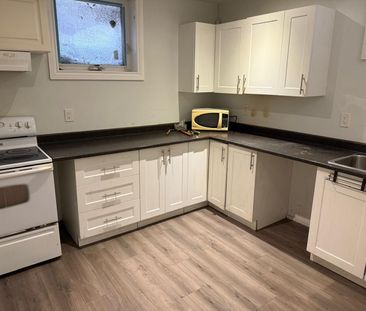 For Lease - 5 Amber Crescent Unit# Basement Unit A, Toronto, Ontario - Photo 1