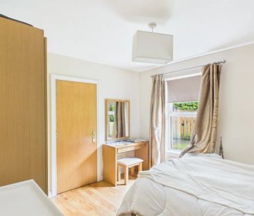 Apt 2 48 Marlborough Manor, Marlborough Park South - Photo 3
