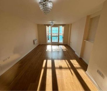 Slough, Berkshire, SL2 - Photo 1