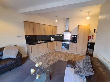 2 bedroom apartment to rent - Photo 3