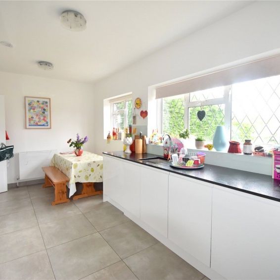 Clewer Hill Road, Windsor, Berkshire,SL4 - Photo 1