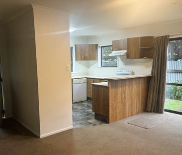 Awapuni - 3 bedrooms - Photo 6