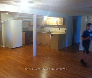 For Lease - 23 Tunbridge Crescent, Toronto, Ontario - Photo 3