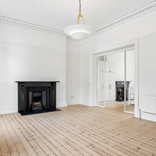 25 Longford Terrace Monkstown Blackrock Co. Dublin, - Photo 1