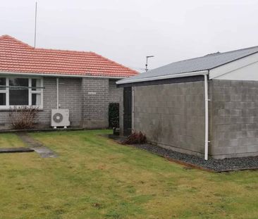 3 Bed, Newly Renovated, Appliances Included - Photo 5
