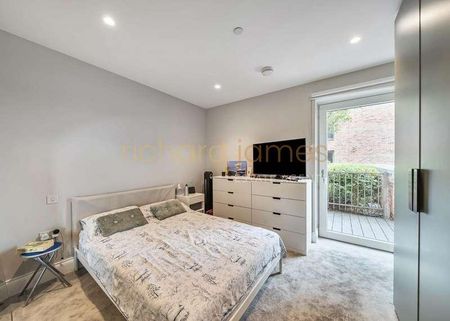 Royal Engineers Way, Mill Hill, NW7 - Photo 2