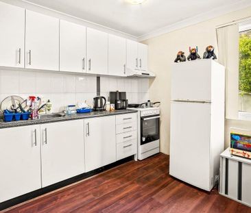 Modern 2-Bedroom Granny Flat in Prime Location - Photo 3