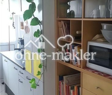 Schöne, helle 2 Zi Wohnung- mit Einbauküche, Balkon und Autostellpl... - Photo 1